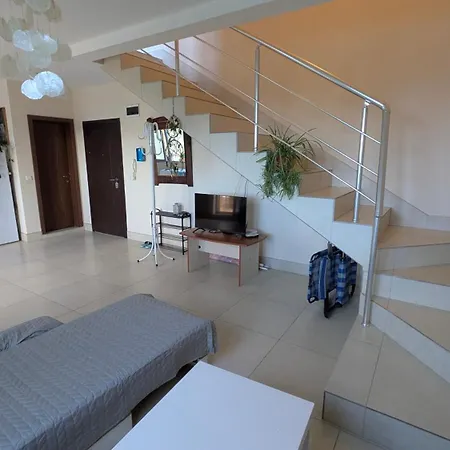 Teo Mezonet 2 Bedroom פומורי