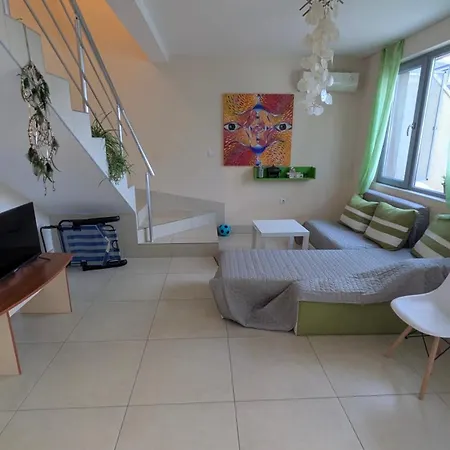 Teo Mezonet 2 Bedroom Lägenhet Pomorie
